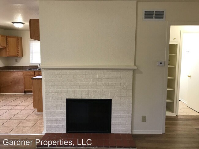 Building Photo - 2 br, 1 bath House - 3752 N 61st Street