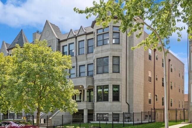 Building Photo - 3968 S Ellis Ave