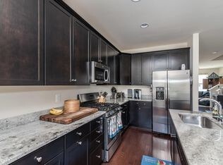Building Photo - 7637 Lyndon Ct