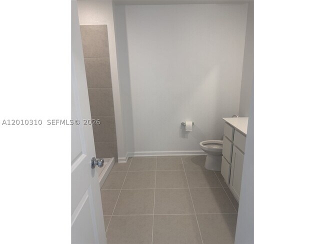 Building Photo - 5423 Meadow Walk Dr