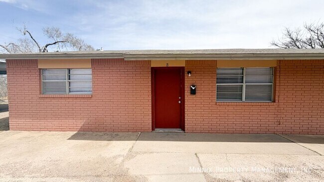 Building Photo - 2219 W 19th