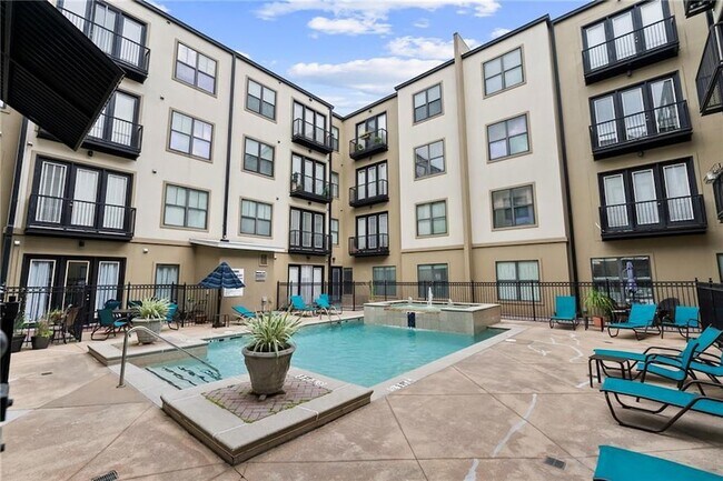 Foto del edificio - 5300 Peachtree Rd