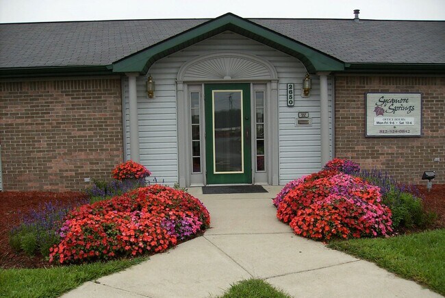 Building Photo - 2594 Bent Tree Ln