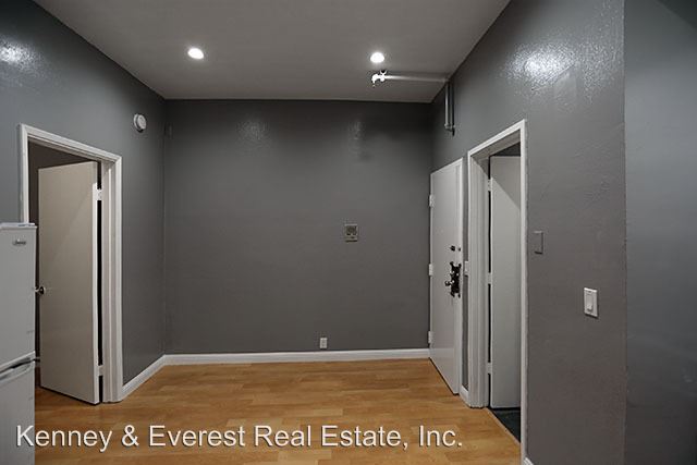 Building Photo - 325 Leavenworth St