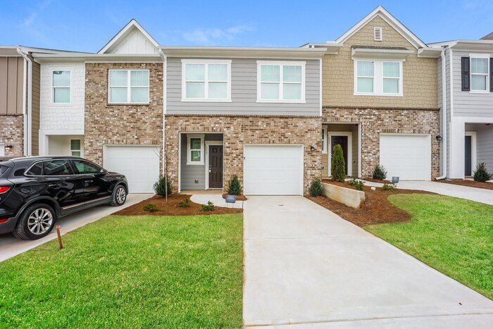 Primary Photo - Fantastic 3bd/2ba home! Let yourself in!