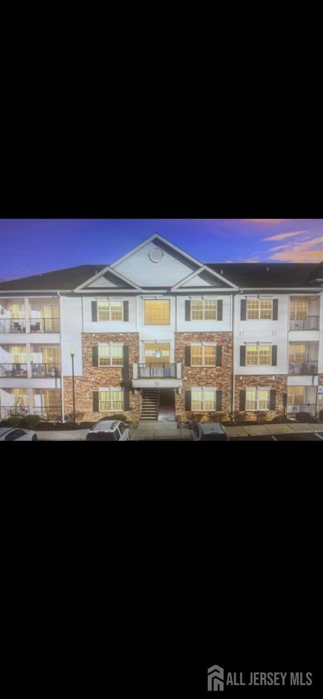 Building Photo - 714 Stiller Ln