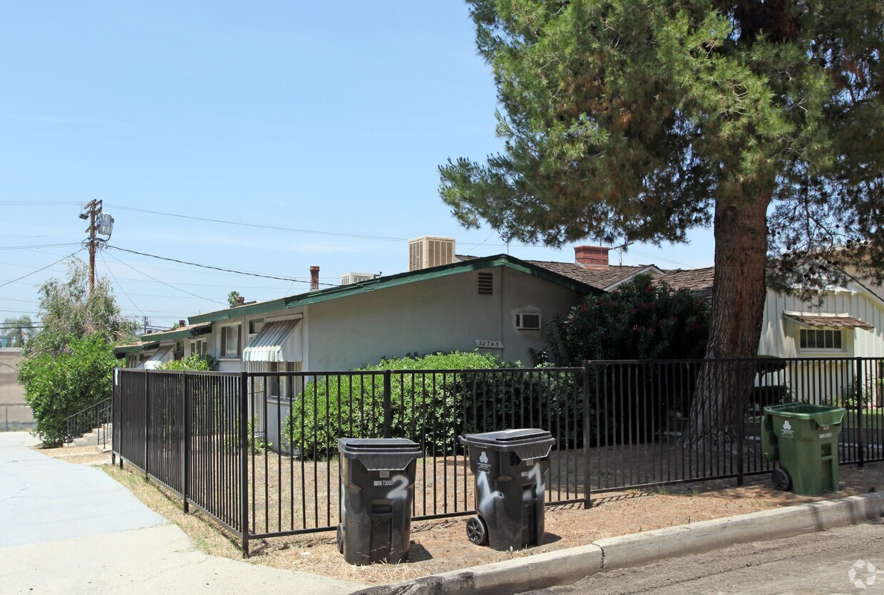 Primary Photo - 22745-7 Del Valle St
