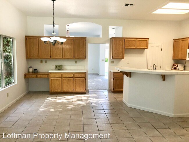 Building Photo - 4 br, 2 bath House - 5318 Brandon Drive
