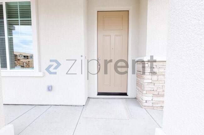 Foto del edificio - 905 Mirage Ln