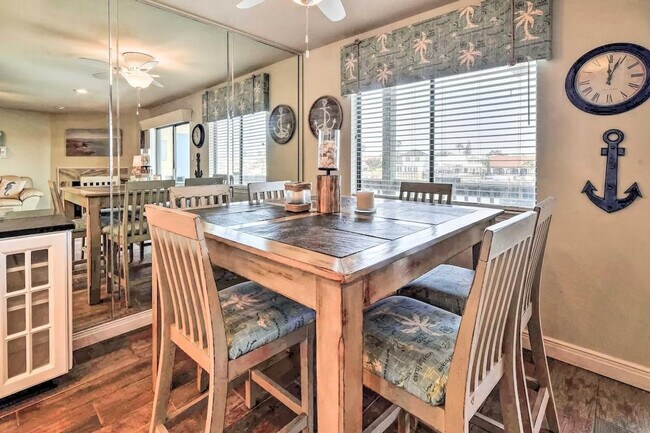 Foto del edificio - 15425 Fortuna Bay Dr