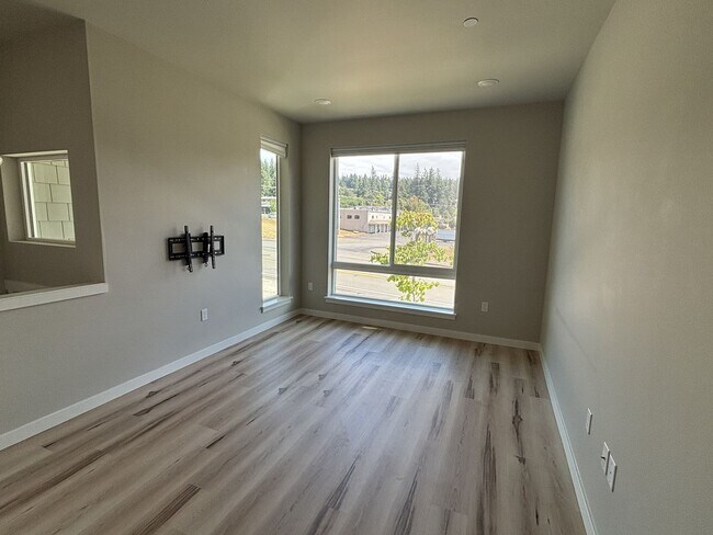 Building Photo - 3Bed 2.5Bath - Seaside at Kingston