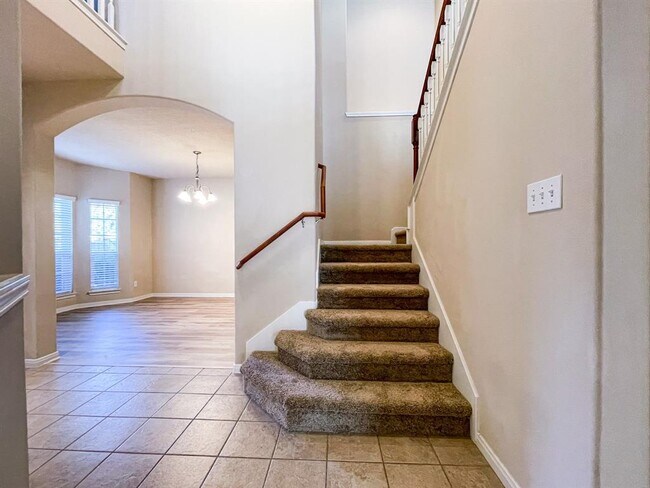 Foto del edificio - 25215 Ginger Ranch Dr