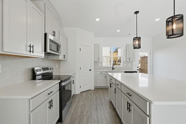 Building Photo - 6137 Wayburn St