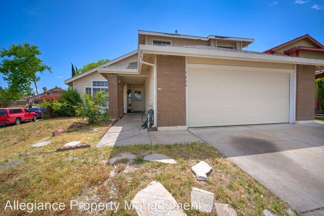 Foto del edificio - 4 br, 3 bath House - 7666 Zephyr Hills Way