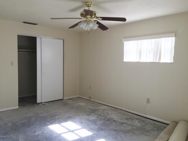 Building Photo - 420 Aruba Ct