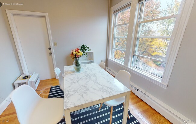 Foto del edificio - 350 Allston St