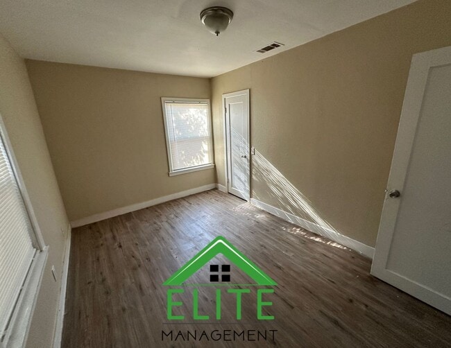 Photo - 3801 40th Ave House