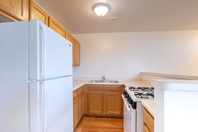 2BR, 1BA - Kitchen - Cedar Villas