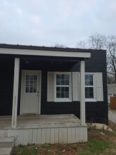 Building Photo - 124 N Main St