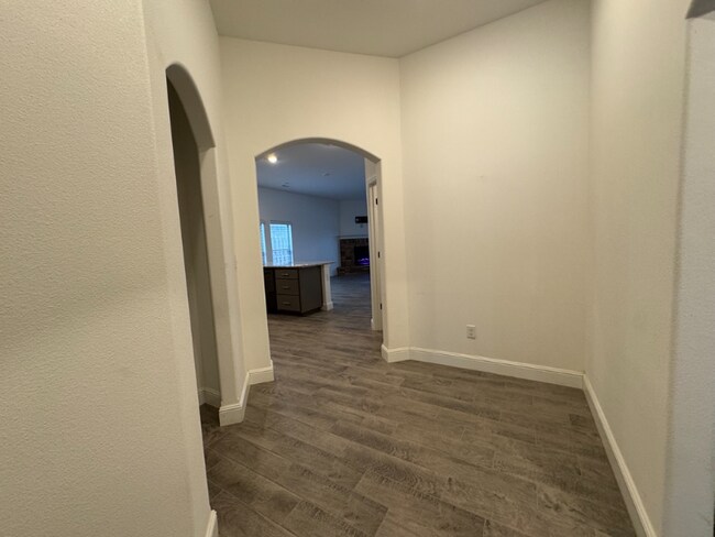 Building Photo - 424 NW 59th Ave