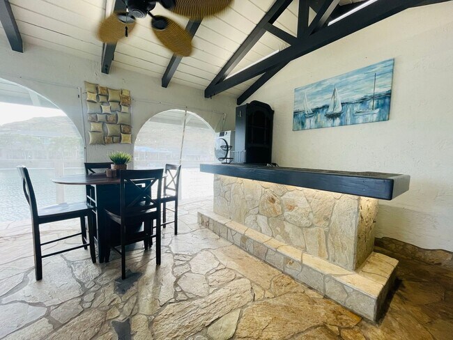 Foto del edificio - Furnished Waterfront Studio for rent in Ha...