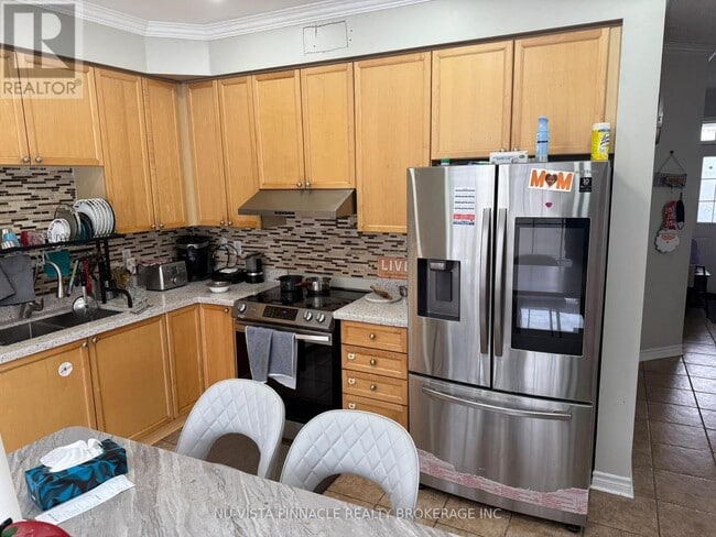 Building Photo - 205 Valleyway Dr