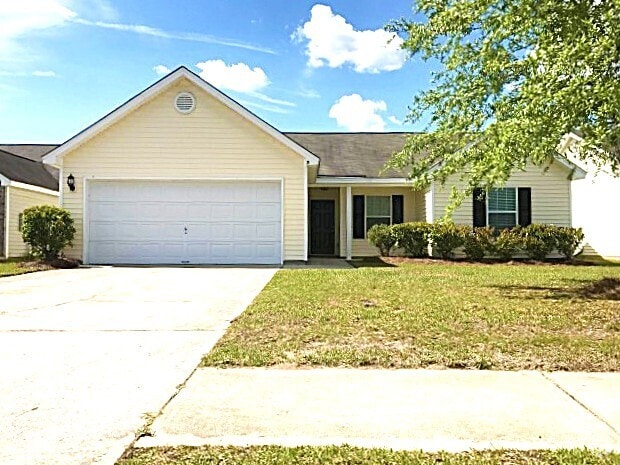Building Photo - 7 Willow Lakes Dr