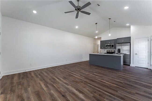 Foto del edificio - 2100 SW Expedition St