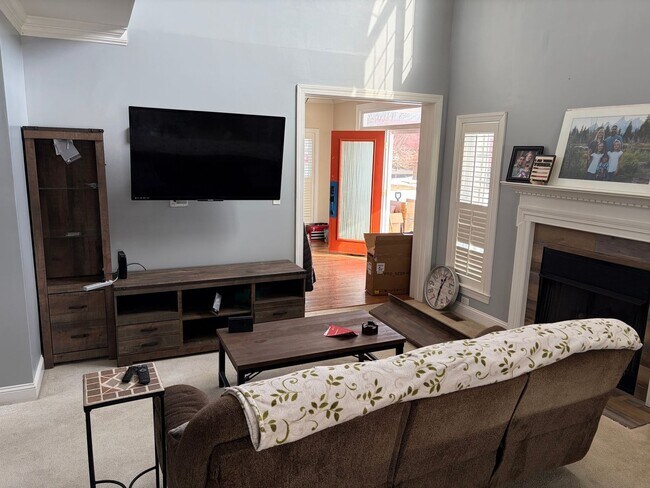 Foto del edificio - 1885 Bennett Rd