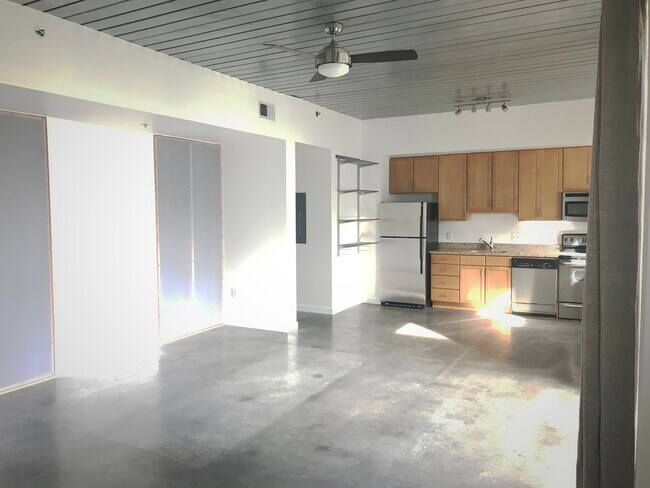 Foto del edificio - 620 Glen Iris Dr NE