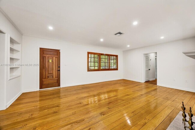 Foto del edificio - 1340 Sopera Ave