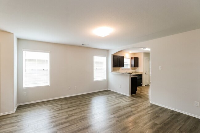 Building Photo - 2722 Madison Ct