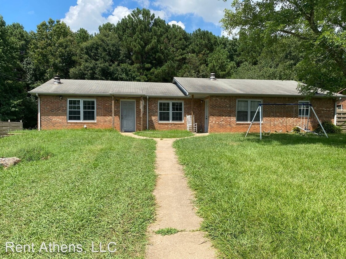 1300 Aiken Rd, Bogart, GA 30622 House Rental in Bogart, GA