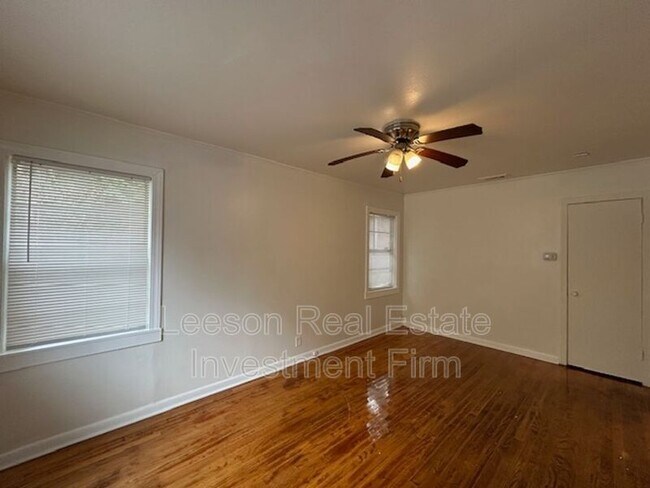 Foto del edificio - 3445 Hardy St