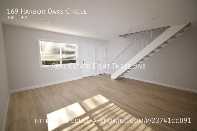 Foto del edificio - 169 Harbor Oaks Cir