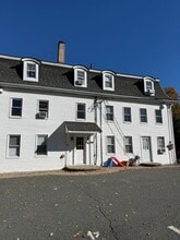 Building Photo - 19 Railroad St