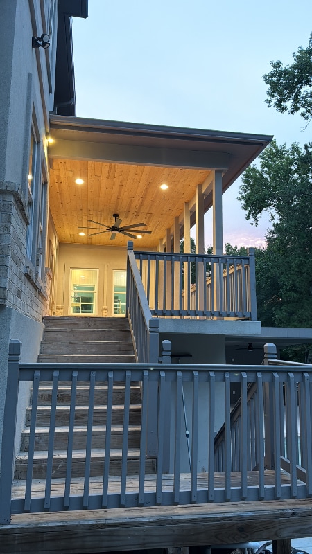 Foto del edificio - 6110 E Bluff Dr
