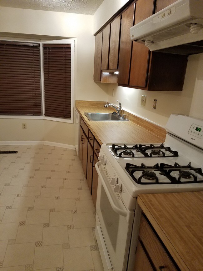 11660 Cosca Park Dr, Clinton, MD 20735 Townhome Rentals in Clinton MD