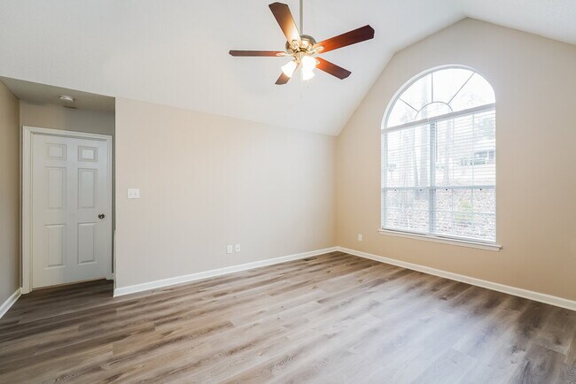 Building Photo - 15826 Lawyers Rd