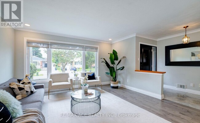 Photo du bâtiment - 47 Montvale Dr