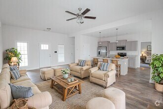Building Photo - 307 Four Seasons Dr