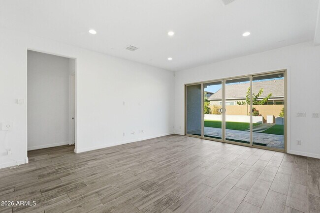 Building Photo - 204 E Taurus Pl