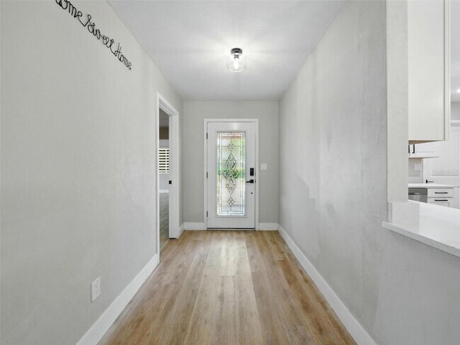Foto del edificio - 914 Houston St