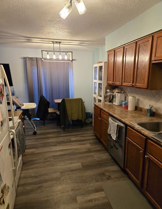 Building Photo - 17580 Ionia Path