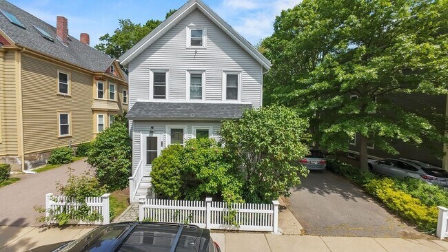 Building Photo - 42 Carolina Ave