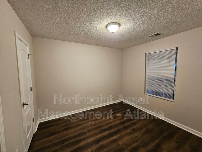 Foto del edificio - 307 Willow Way