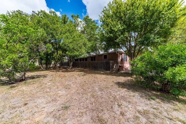 Building Photo - FURNISHED OAKWELL FARMS SINGLE-STORY