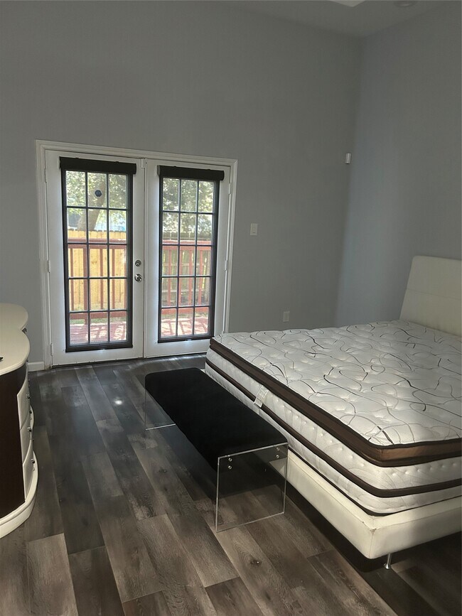 Foto del edificio - 3526 Griggs Rd