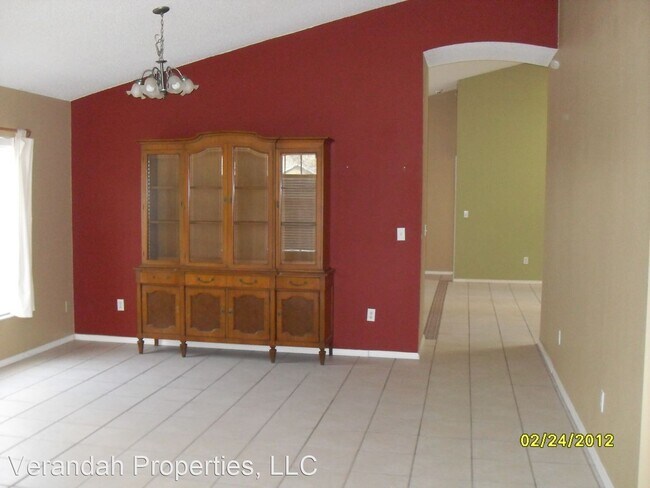 Building Photo - 3 br, 2 bath House - 453 Bluejay Way