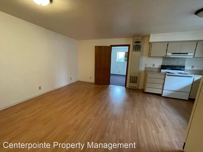 Building Photo - 1 br, 1 bath Apartment - 228 Ward 228 NE W...